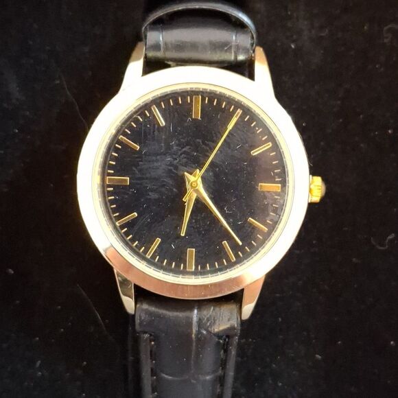 His and hers matching watch set, water resistant (W032) main image 4